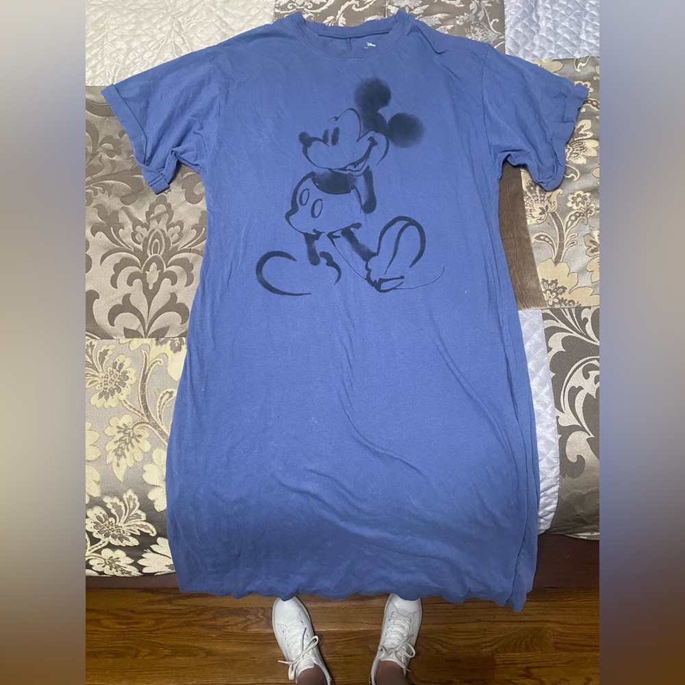 Disney’s Mickey Mouse midi length tee shirt dress with side slit - Picture 3 of 5